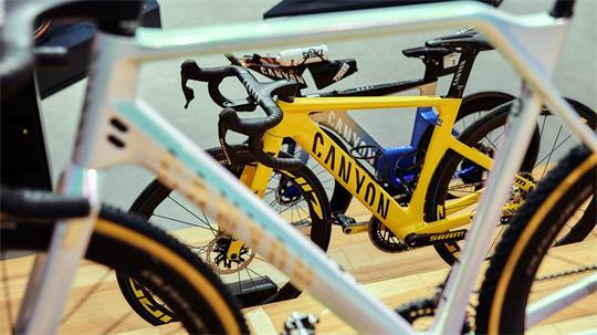 Canyon ist mit Sporträdern groß geworden, nun investiert der Koblenzer Hersteller in E-Bikes. (Archivbild)