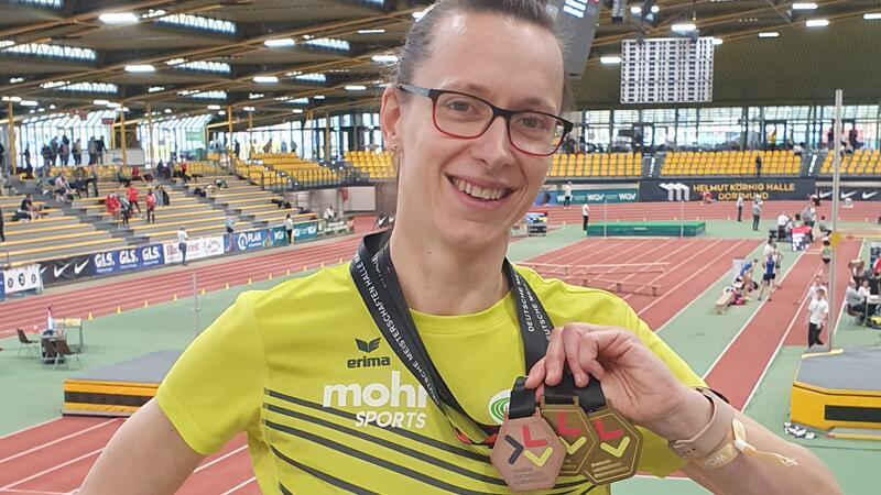Harsefelder in der deutschen Spitze: Die Novaks sammeln Edelmetall Carola Novak gewann in Dortmund zwei Goldmedaillen und ein Mal Bronze.
