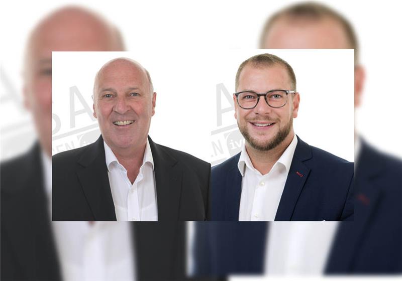 Carsten Voigt (links) zieht sich zurück, Dennis Voigt übernimmt.