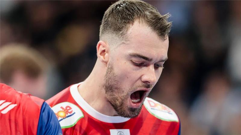 Casper Mortensen und der HSV Hamburg spielten gegen die MT Melsungen.
