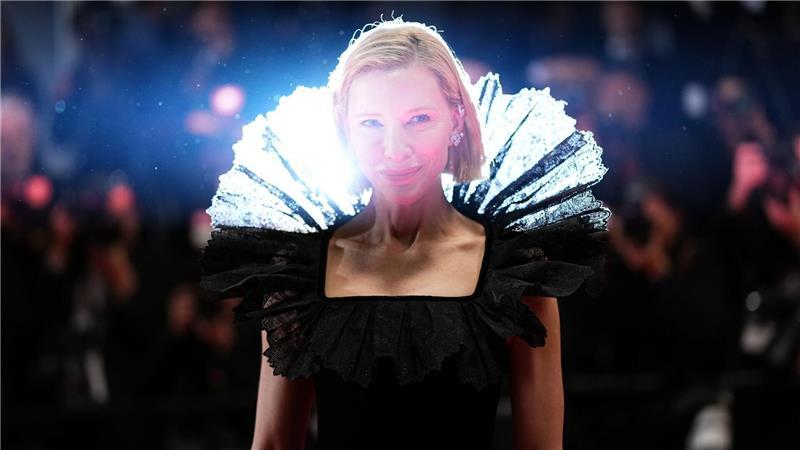 Cate Blanchett posiert für Fotografen bei der Ankunft zur Premiere des Films „Paper Tiger“ bei den 79. Internationalen Filmfestspielen in Cannes.