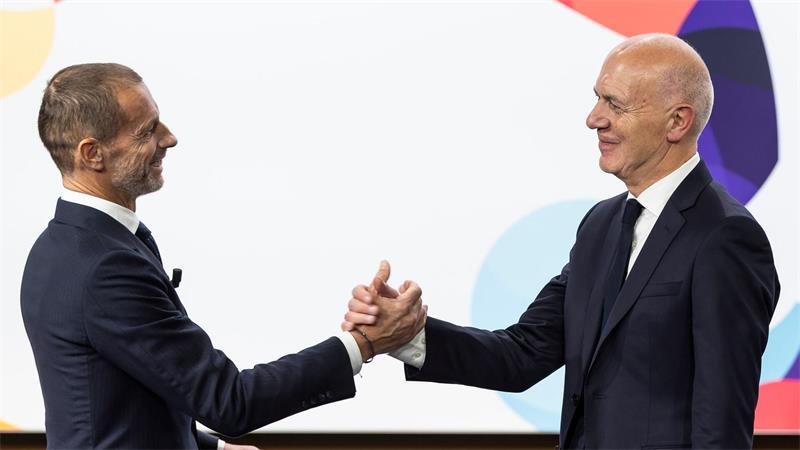 Wie ein slowenischer Anwalt den WM-Milliardenplan torpediert Ceferin (l.) ist in Europa unumstritten. (Archivbild)
