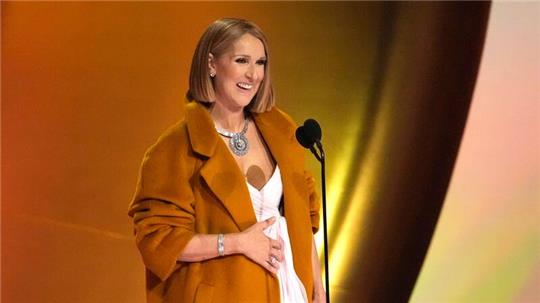 Céline Dion überrascht mit Auftritt bei den Grammys Celine Dion hatte vor einiger Zeit mitgeteilt, dass bei ihr eine seltene neurologische Erkrankung diagnostiziert worden sei, das sogenannte Stiff-Person-Syndrom.