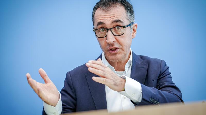Cem Özdemir, Bundesminister für Ernährung und Landwirtschaft, kritisiert die Entscheidung der EU.