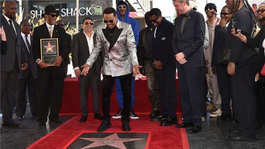 Charlie Wilson (vorne) war schon viele Male für den Grammy nominiert - nun bekommt er einen eigenen Stern in Hollywood.