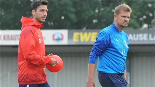 Chefcoach Oliver Ioannou und Co-Trainer Lars Jagemann (rechts) geben bei D/A den Ton an.