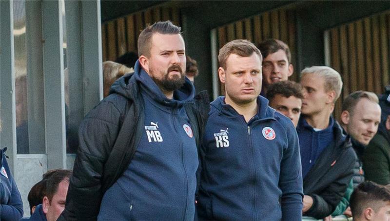 Warum der A/O-Doppelspieltag ausfällt Cheftrainer Malte Bösch (links) und Co Kevin Speer. Foto: Struwe