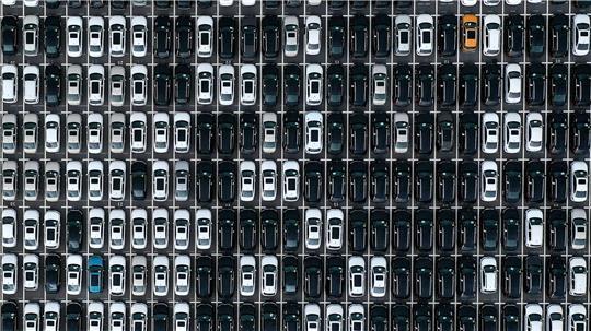 China hat einer Studie zufolge erstmals mehr Autos und Kfz-Teile in die EU exportiert als umgekehrt. (Symbolbild)