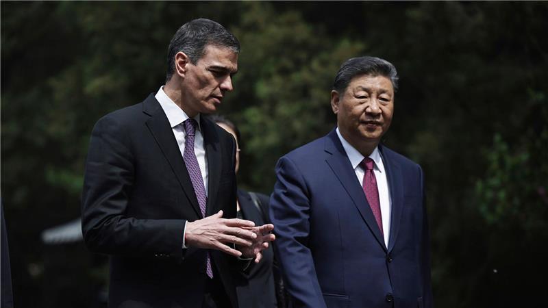 Chinas Präsident Xi warb vor Spaniens Regierungschef Sánchez um mehr Zusammenarbeit mit der EU.