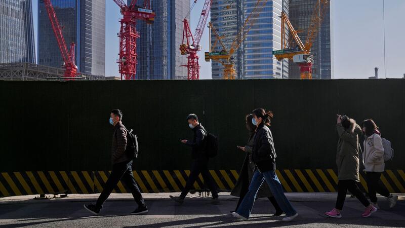 Chinas Wirtschaft rutscht tiefer in die Deflation Chinas Wirtschaft ist im November weiter in die Deflation gerutscht.