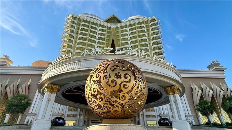 Das neue Goldene Dreieck – vom Opium zur Schatten-Enklave Chinesische Investoren haben 3.000 Hektar Land in Laos für 99 Jahre gepachtet – das Gebiet gilt als eine Art Niemandsland, in das sich Menschen aus dem Westen kaum verirren.