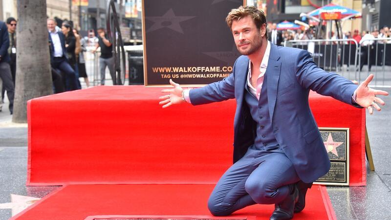 Chris Hemsworth verwechselte Auszeichnungen Chris Hemsworth mit seinem Stern auf dem Hollywood Walk of Fame.
