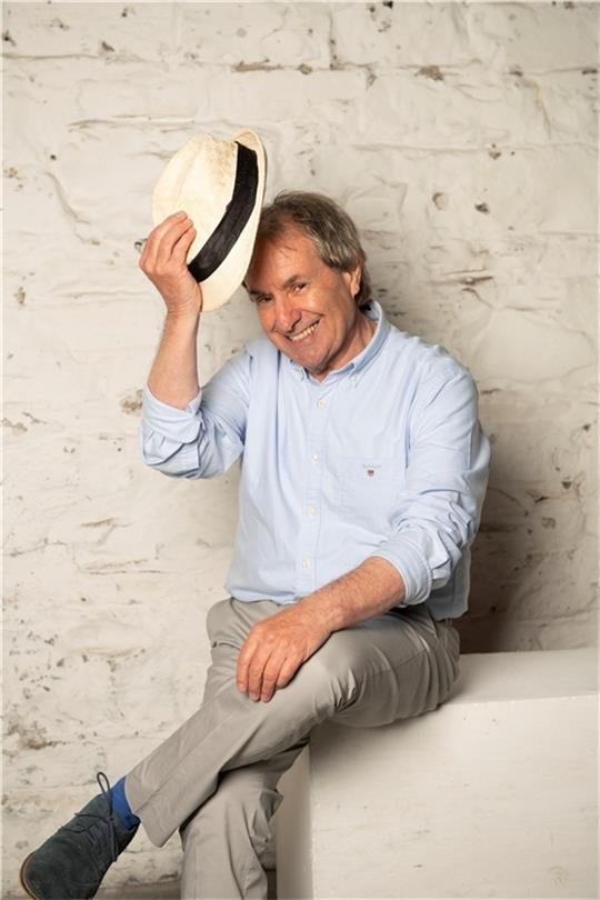 Chris de Burgh.
