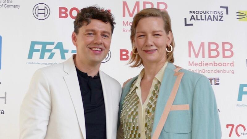 Warmlaufen für die Oscar-Nacht - Roter Teppich liegt bereit Christian Friedel und Sandra Hüller kommen zum traditionellen Empfang der deutschen Oscar-Anwärter in der historischen Villa Aurora in Pacific Palisades.