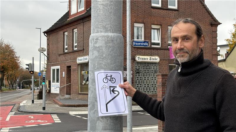 Christian Ückert denkt, dass eine zusätzliche Fahrradampel an der Hauptampel mehr Klarheit bringen würde.