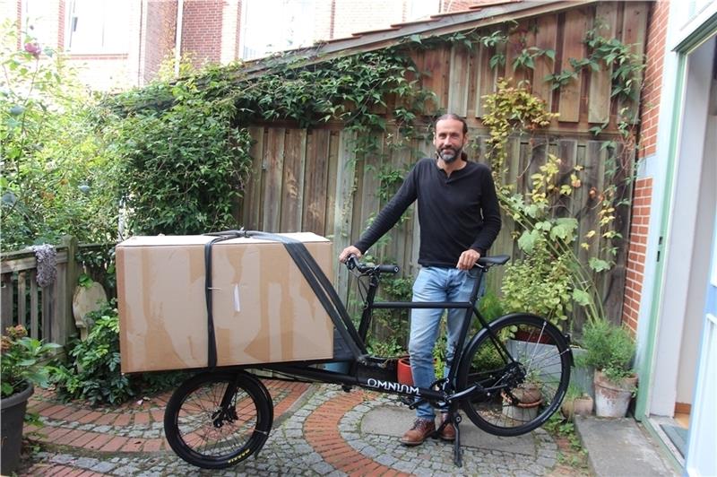 Christian Ückert vom Verein „Stade fährt Rad“, der sich für freie Lastenräder in Stade einsetzt, ist selbst überzeugter Lastenrad-Nutzer.