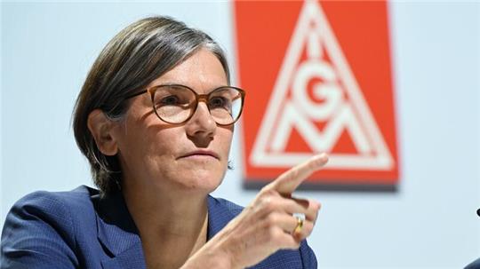 Christiane Benner, Chefin der IG Metall, bei einem Gewerkschaftstag der Industriegewerkschaft.