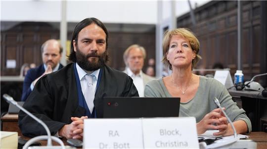 Christina Block bestreitet die Vorwürfe der Anklage.
