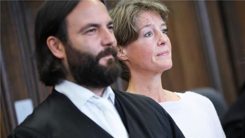 Vater der Block-Kinder: Leben wie im Zeugenschutzprogramm Christina Block musste sich heftige Vorwürfe ihres Ex-Mannes anhören, die sie bestreitet. Ihr Verteidiger Ingo Bott befragte den Vater, der Nebenkläger ist.