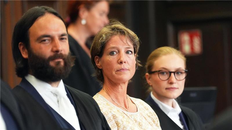 Christina Block will erst einmal von ihrem Schweigerecht Gebrauch machen.