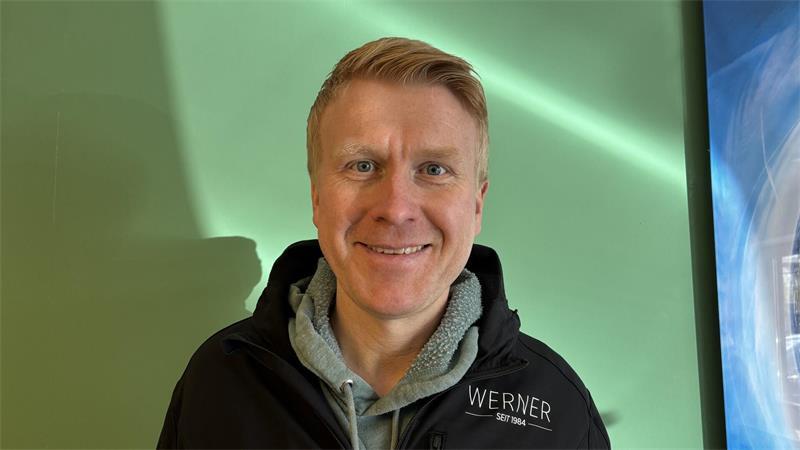 Preise und Nachfrage: Spargel Werner zieht Bilanz zum Saisonende Christoph Werner führt den Hof in Deinste gemeinsam mit seiner Frau Judith.
