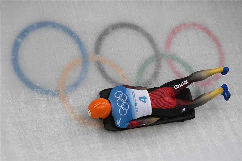 Christopher Grotheer im Eiskanal. Foto: Robert Michael/dpa