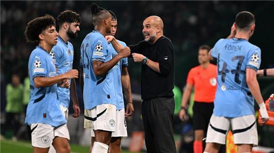 City-Coach Pep Guardiola und seine Spieler haben nach der dritten Niederlage einiges zu besprechen. 