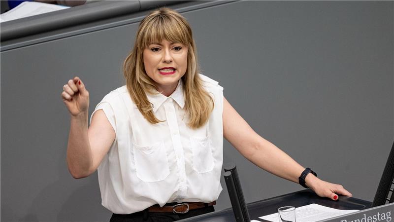 Familiennachzug ausgesetzt: Noch keine Visa für Härtefälle Clara Bünger (Linke) hält es für falsch, dass der Familiennachzug zu subsidiär Schutzberechtigten ausgesetzt ist. (Archivfoto)