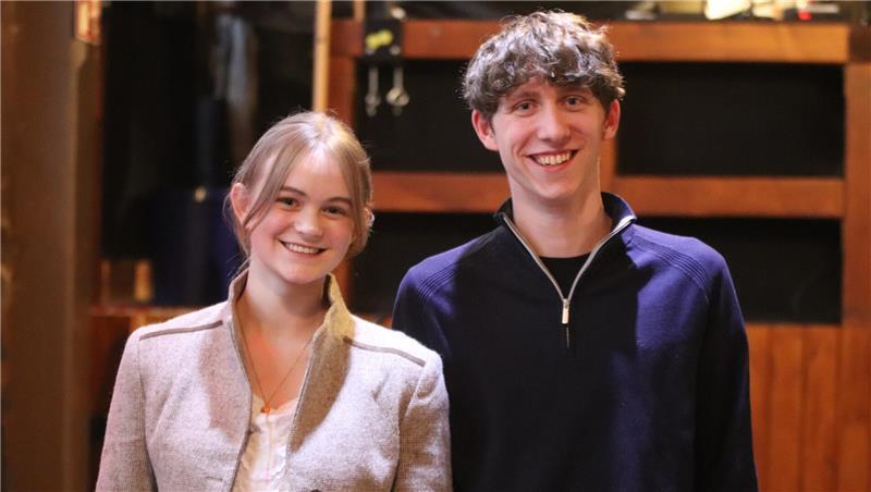 Mehr Mitsprache, weniger Frust: Das fordern Bürger in Stade zur Kommunalwahl Clara Torborg (18) und Hauke Ilsemann (18): Die VLG-Schüler engagieren sich politisch. Sie in der CDU, er in der SPD.
