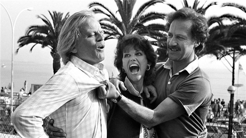 Claudia Cardinale 1982 bei den Filmfestspielen von Cannes mit Klaus Kinski und Werner Herzog. 