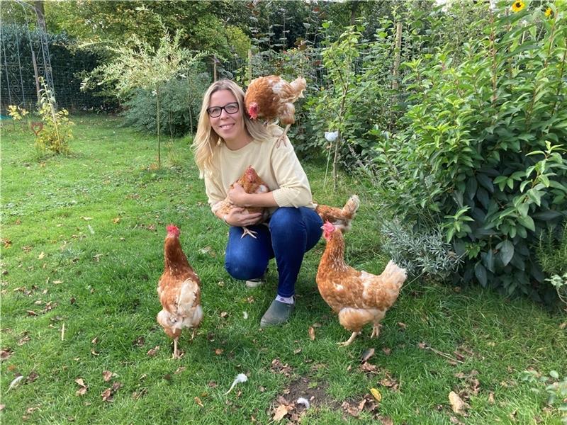 Claudia Jung hat einen Hühner-Garten angelegt. Foto: Vasel