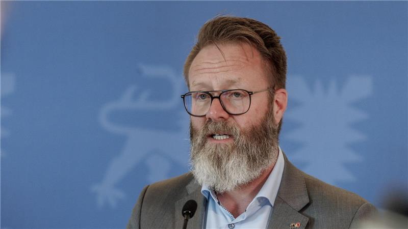 Claus Ruhe Madsen sieht im Antrag von den Fraktionen von CDU und Grünen einen „Kulturwandel“. (Archivbild)