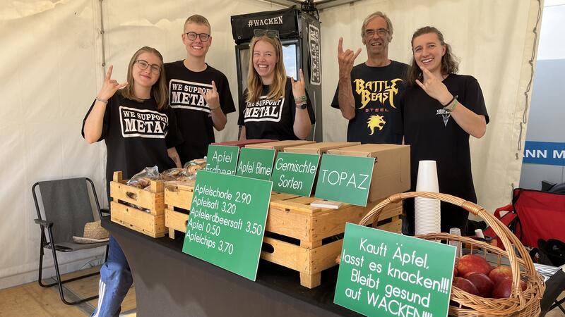 Claus Viets und sein Team: v.l. Melanie Wigger, Sören Baumann, Rebecca Bomba und Miriam Mercier.