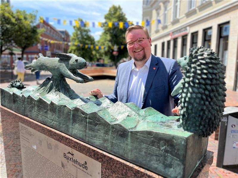 Clemens Ultsch ist 2014 aus Berlin nach Buxtehude gekommen und hat hier die Satirepartei „Die Partei“ gegründet. Foto: Wisser