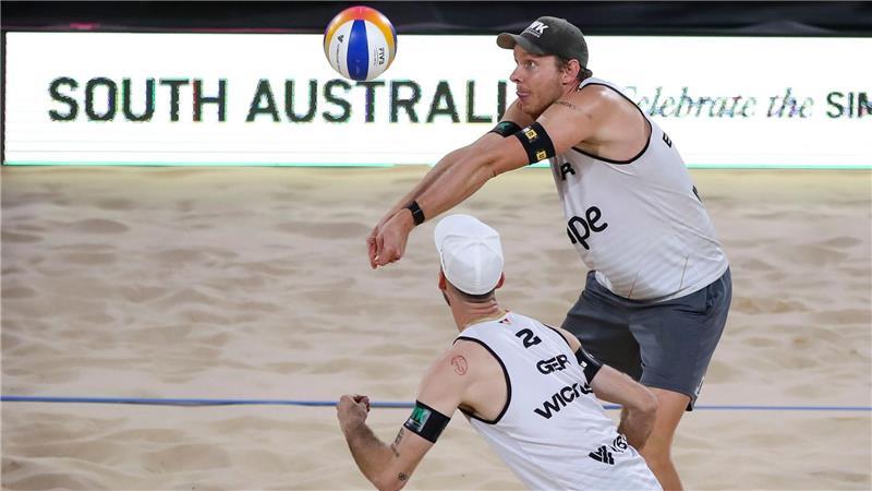 Clemens Wickler (v) und Nils Ehlers in Aktion in ihrem WM-Viertelfinale.
