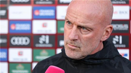 Coach Marco Antwerpen kassierte mit dem VfL Osnabrück eine knappe Niederlage gegen Bielefeld.