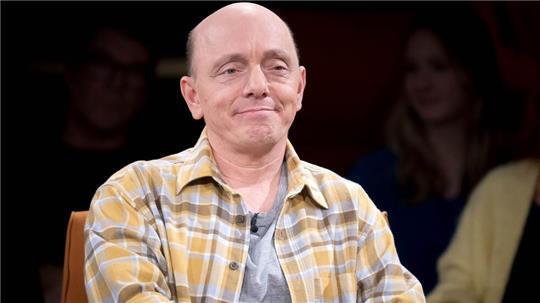 Comedian Hoëcker dankt nach dem Zugunglück den Einsatzkräften. (Archivbild) 
