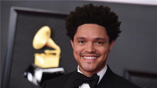 Comedian Trevor Noah moderiert erneut die Grammys