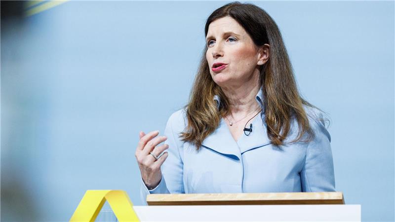 Commerzbank-Chefin Bettina Orlopp will die Eigenständigkeit der Commerzbank retten. (Archivbild)