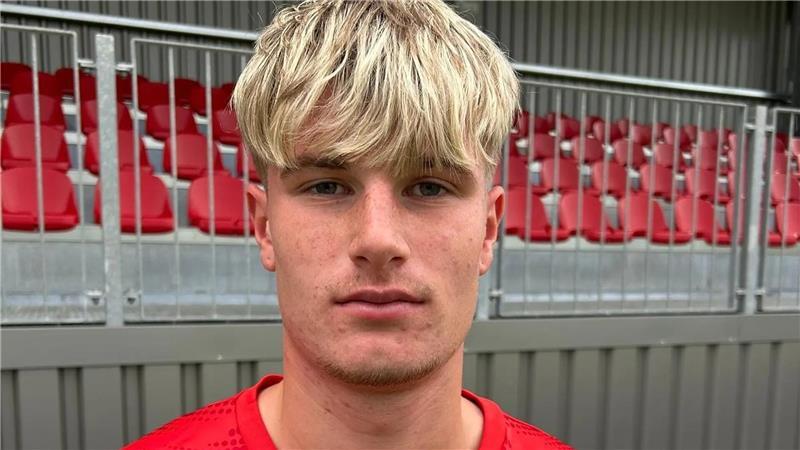 „Drei weitere Asse“ für die Double-Mannschaft von D/A II Connor Rohra kommt vom TuS Bersenbrück.