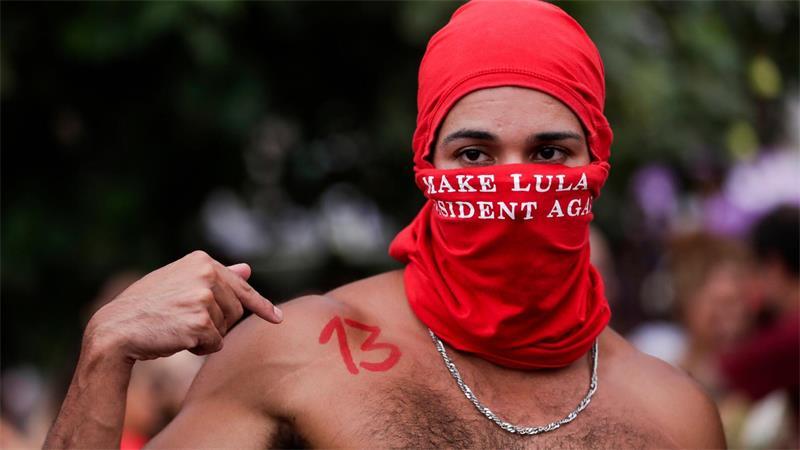 Copacabana, Rio de Janeiro: Wahlkampf für Präsident Lula vor der Stichwahl um das Präsidentenamt.