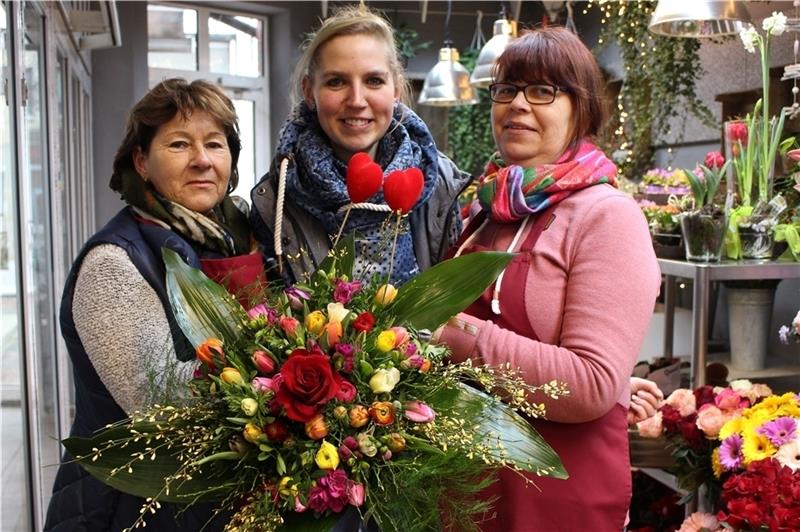 Cornelia Wegener, Sabrina Jens und Sylvia Sube vom Blumenhaus Augustin in Buxtehude. Foto: Frank