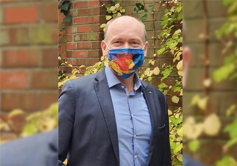 Corona-konform mit Lions-Maske : Stades Präsident Dr. Thomas Kück.
