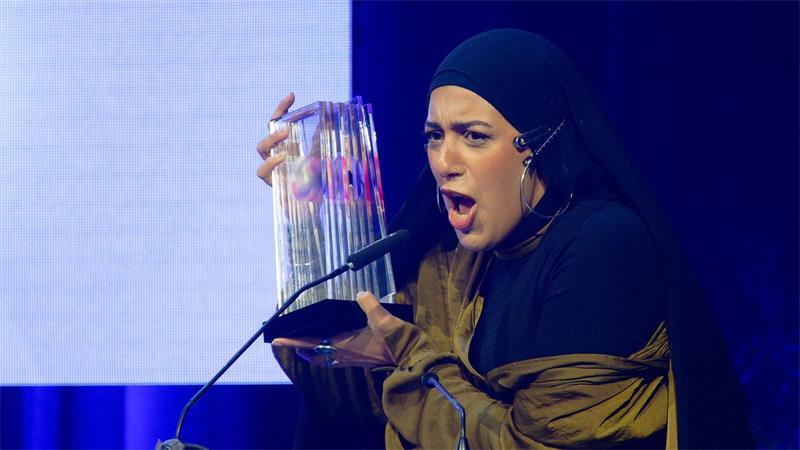 Vollmarcant ist der große Gewinner der VideoDays Awards Creatorin Maraam freut sich über den Comedy-Award.