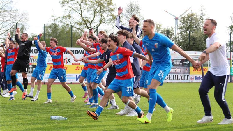 D/A II feiert den vorzeitigen Titel und den Aufstieg in die Oberliga. Mit dem Pokalfinale steht jetzt noch ein Highlight an.