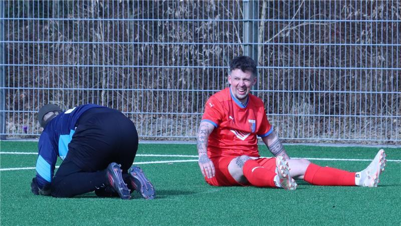 „Für mich ist er nicht ersetzbar“ - VSV-Routinier Arlt schwer verletzt D/A-IV-Spieler Robert Kannappel meldete sich nach einem Jahr Verletzungspause zurück und erzielte gleich einen Treffer.