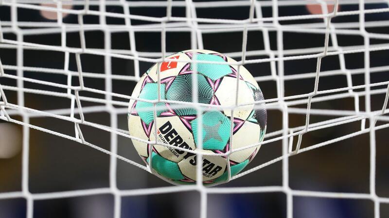 Sieg am grünen Tisch: D/A IV klettert ans rettende Ufer D/A IV gewinnt das Spiel gegen den SSV Hagen nachträglich mit 5:0.