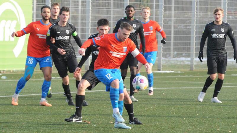 D/A spielt 2:2 gegen Rödinghausen - unter abenteuerlichen Bedingungen D/A-Kapitän Nico von der Reith: "Es ist wichtig, dass wir ein positives Gefühl mitnehmen."