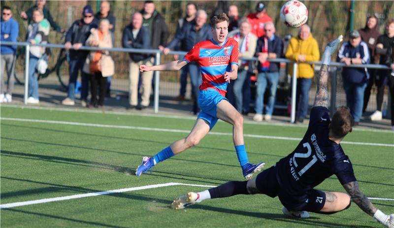 D/A-Stürmer Mika Wehdemeyer erzielte das 3:0 für sein Team.