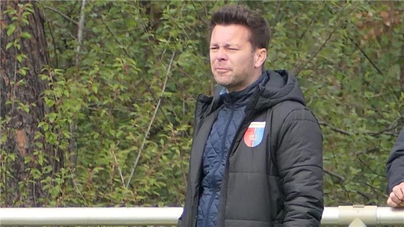 14:1 - D/A II feiert einen der höchsten Landesliga-Siege D/A-Trainer Benjamin Zielke.